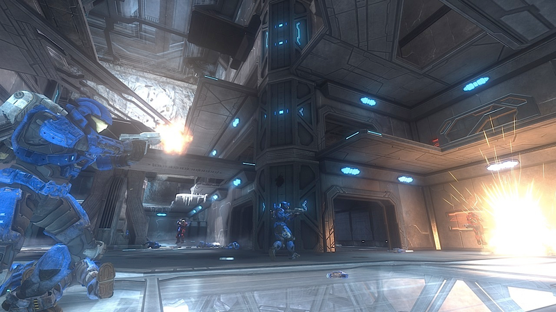 Illustration for article titled Halo: Anniversary Deftly Repaints Gaming History